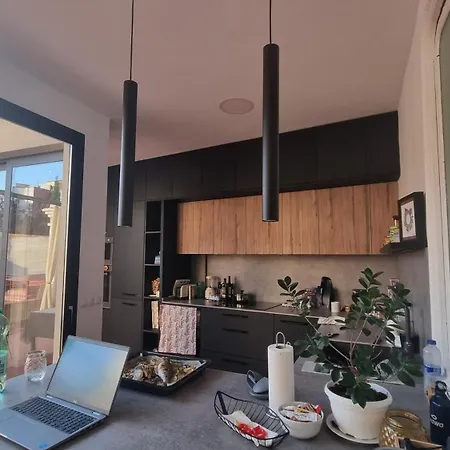 Modern Flat With Large Terrace Daire